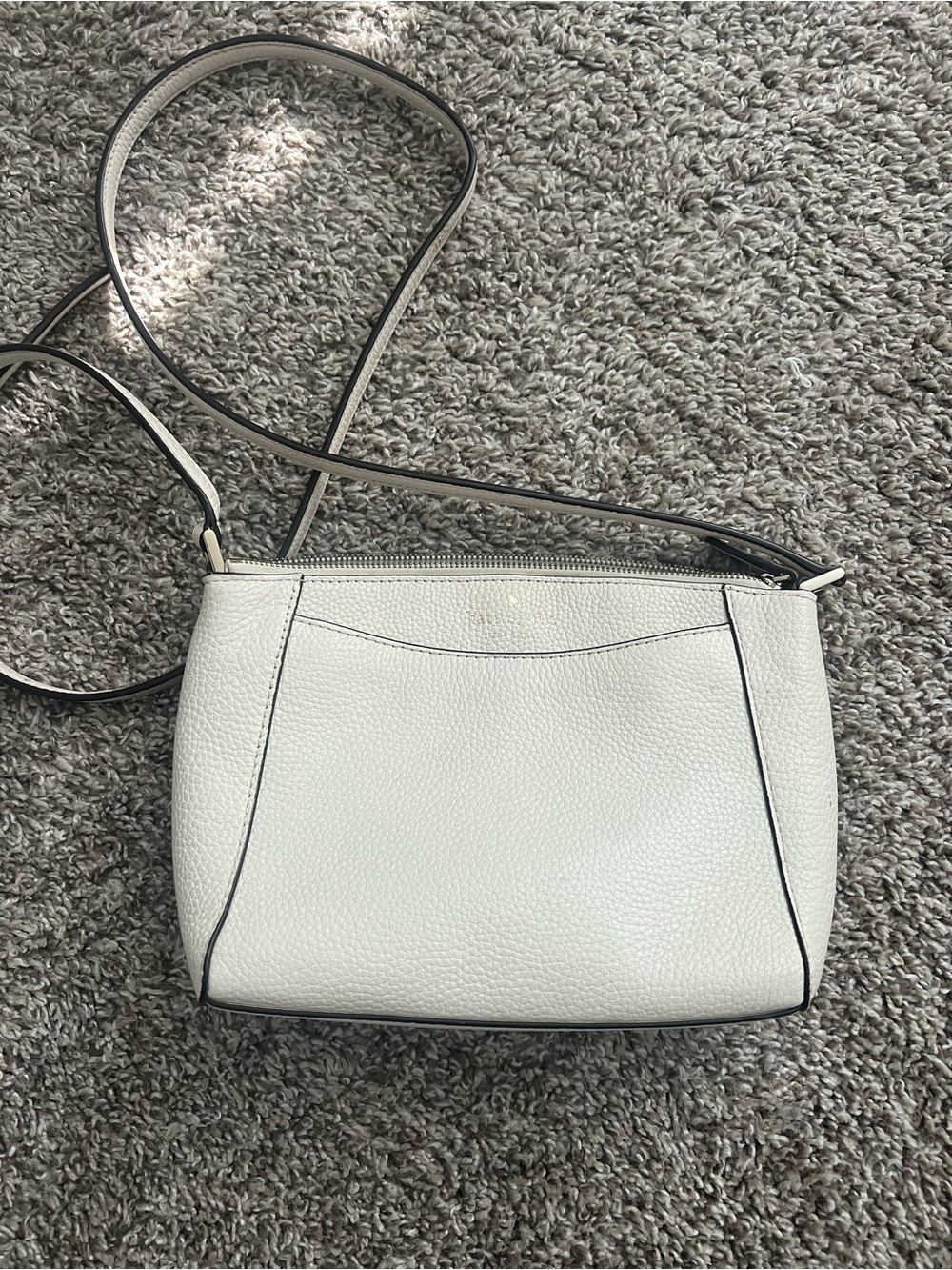 Kate Spade Crossbody Bag in Cream - Minimal Leather Design